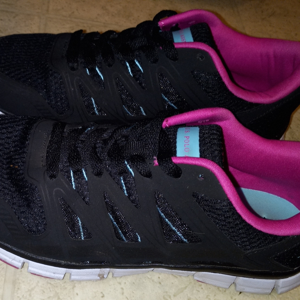 U.S. Polo Assn size 9 Womens shoes